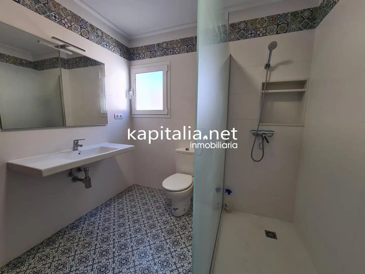Badezimmer von Wohnung zum Verkauf in Aielo de Malferit mit Klimaanlage, Heizung und Terrasse