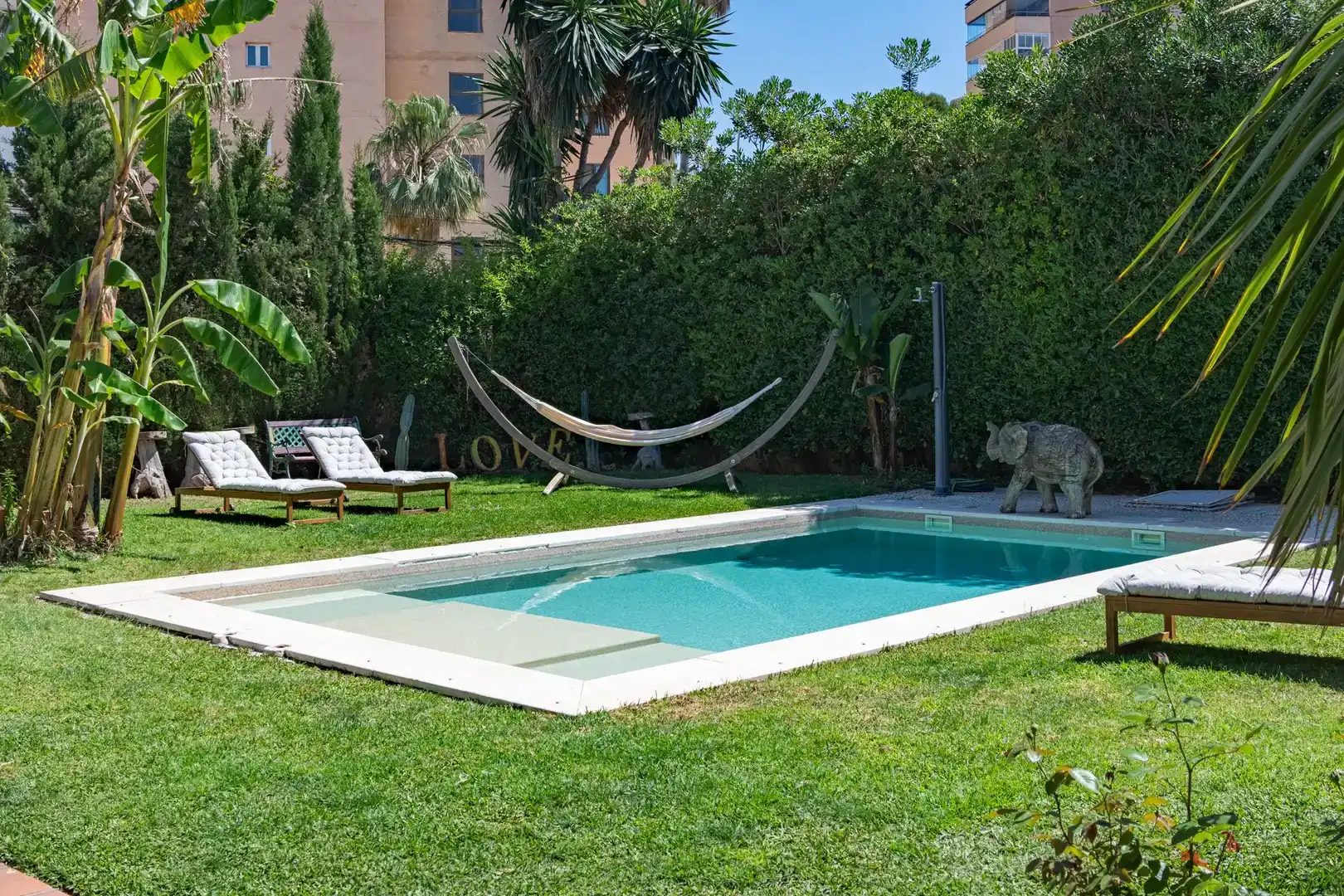 Piscina de Casa o chalet en venta en Torremolinos con Aire acondicionado, Jardín privado y Parquet