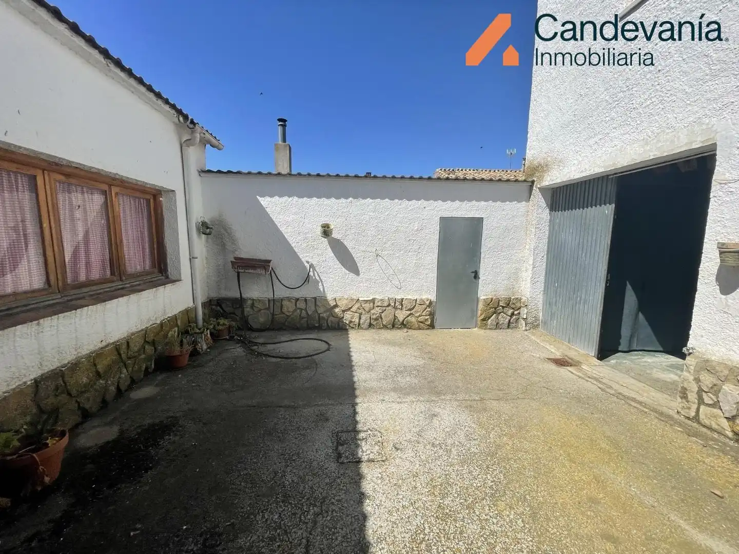 Vista exterior de Casa o chalet en venta en Gurrea de Gállego con Calefacción, Jardín privado y Balcón