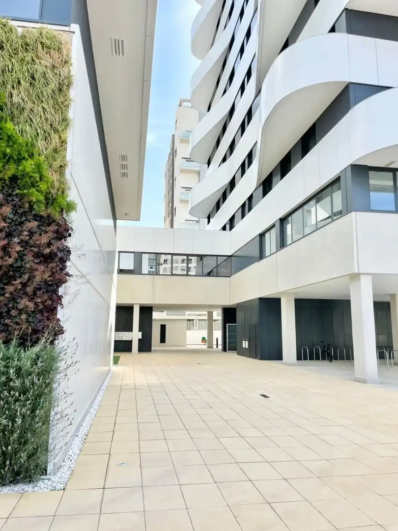 Flat with terrace to rent in Calle antonio ferrandis actor, imagen 9