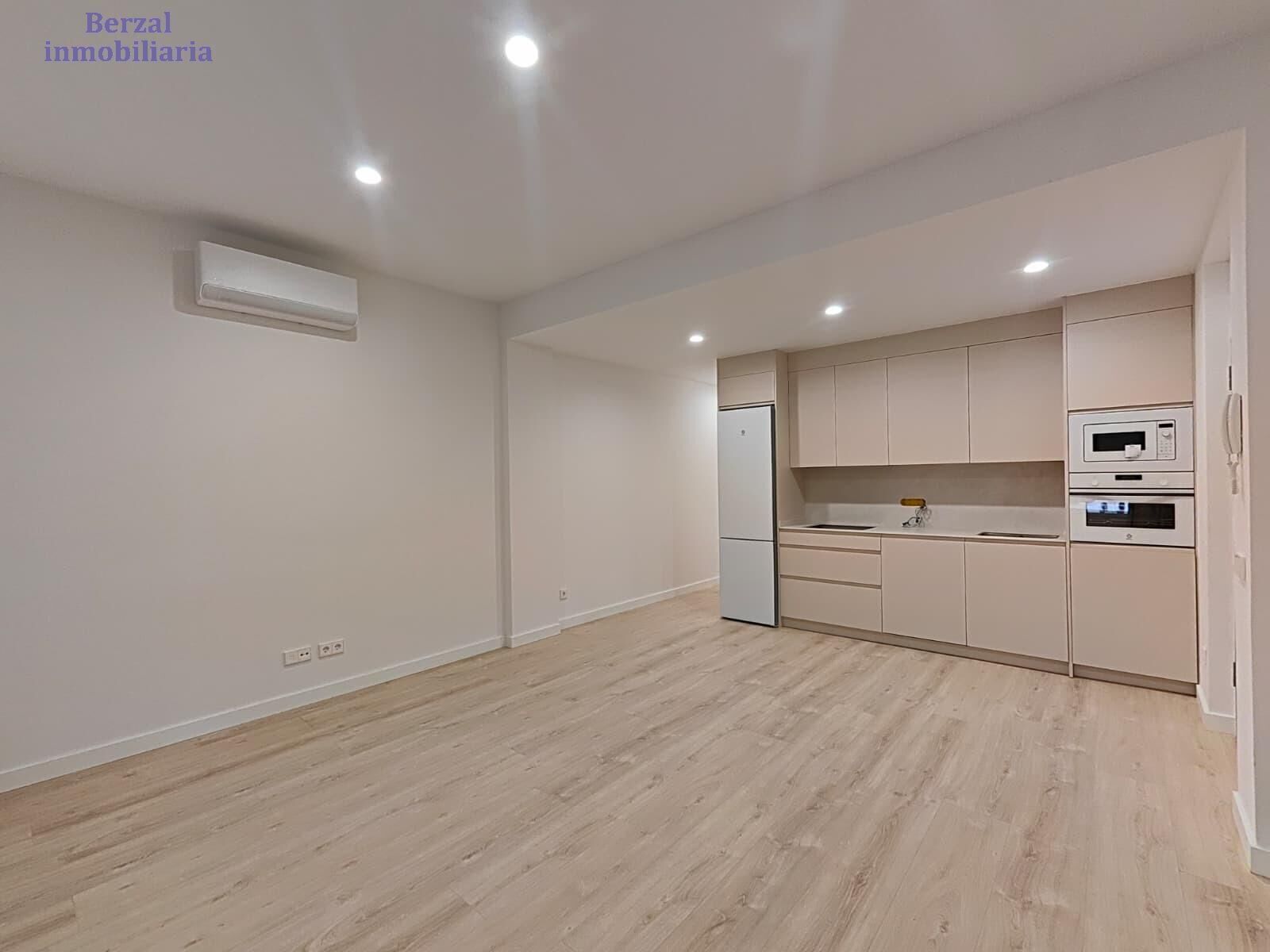 Kitchen of Flat for sale in  Logroño  with Storage room