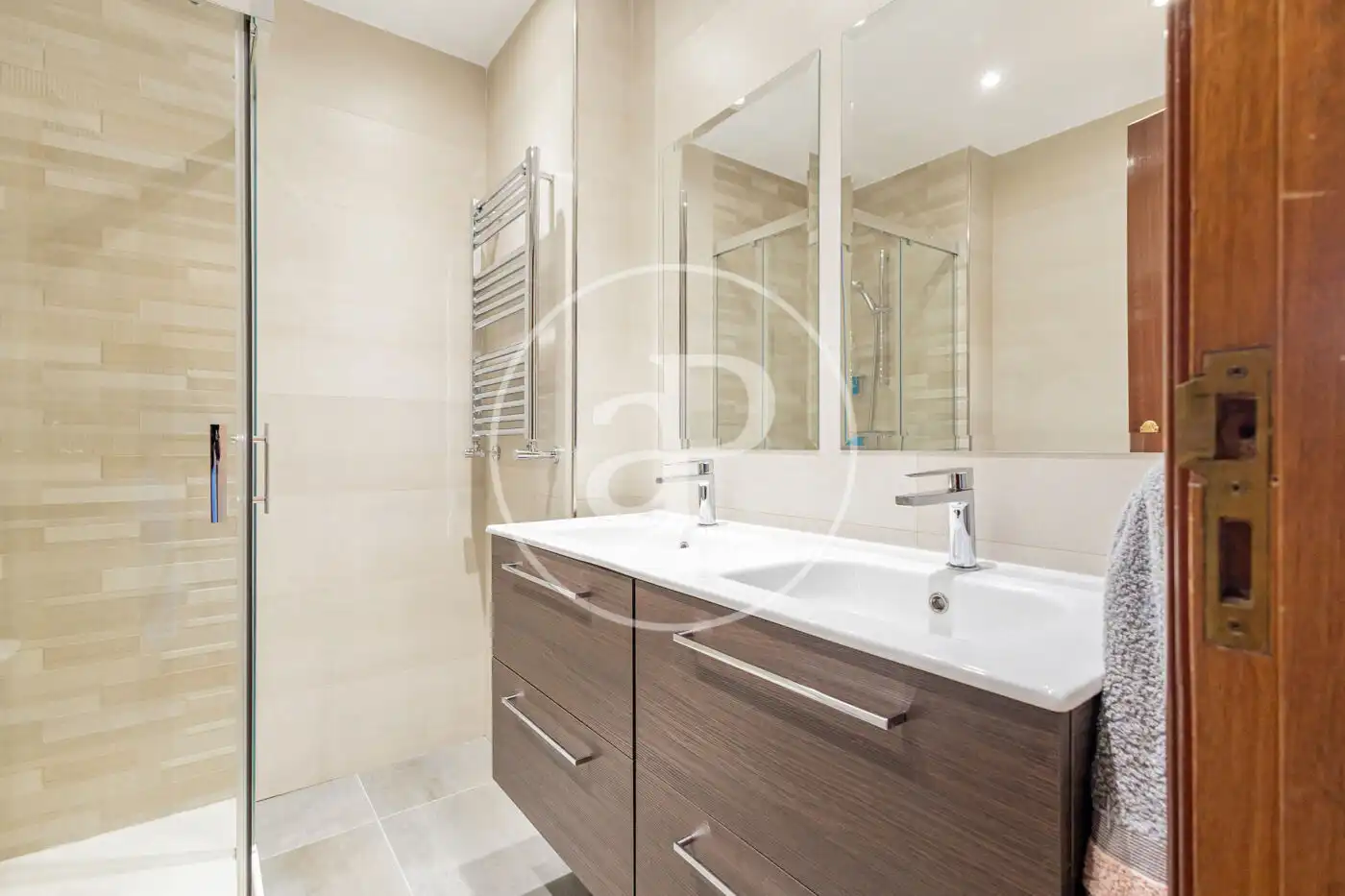 Bathroom of Flat for sale in Fuencarral - El Pardo