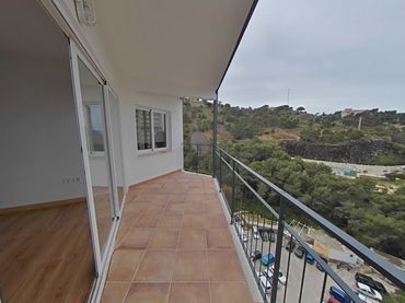 Pis amb piscina en venda a Av Montecarlo