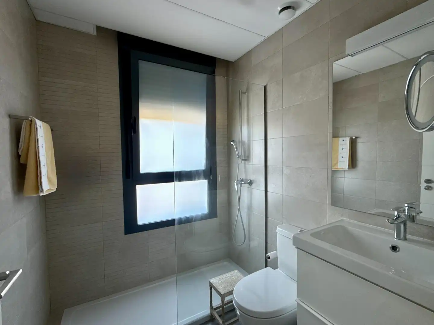 Baño de Piso en venta en El Puerto de Santa María con Aire acondicionado, Calefacción y Terraza