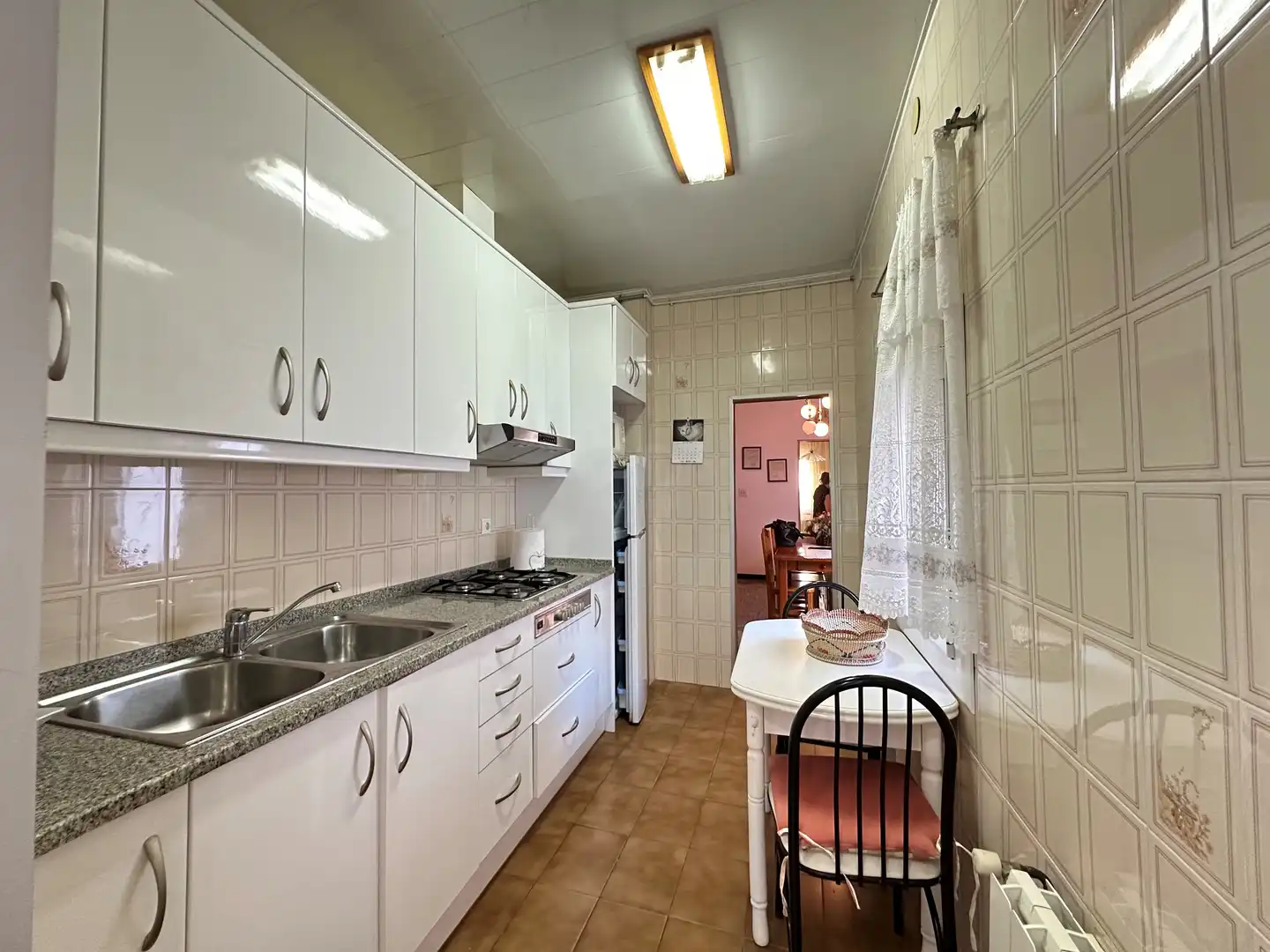 Küche von Einfamilien-Reihenhaus zum Verkauf in Mataró mit Heizung und Terrasse
