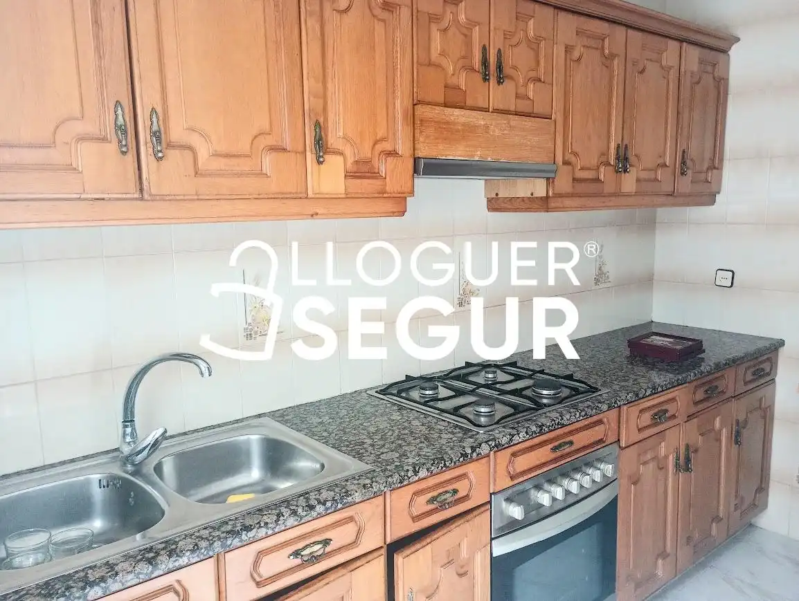 Küche von Dachboden zur Miete in El Prat de Llobregat mit Heizung, Terrasse und Möbliert