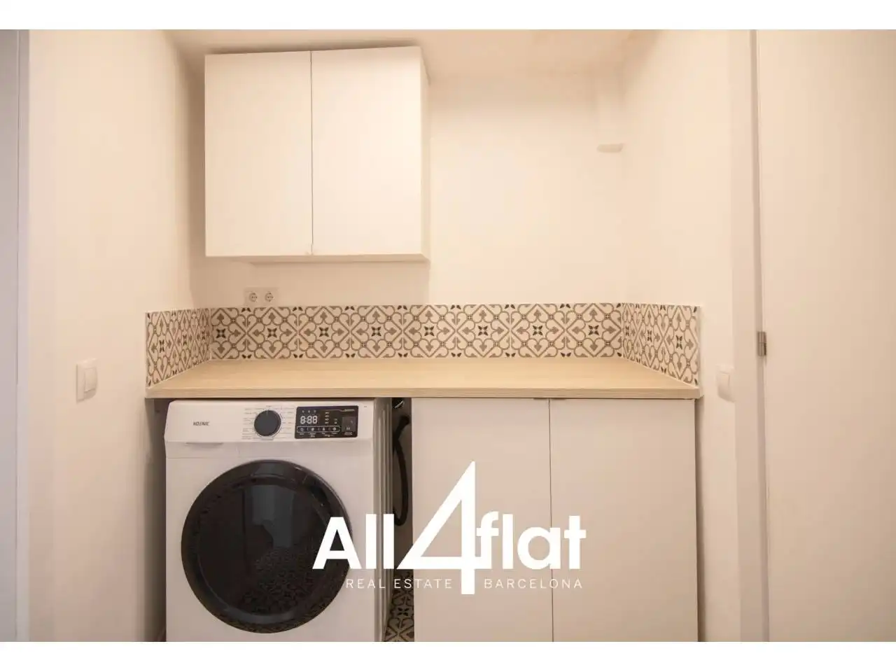 Kitchen of Flat for sale in Barcelona  with Air Conditioner