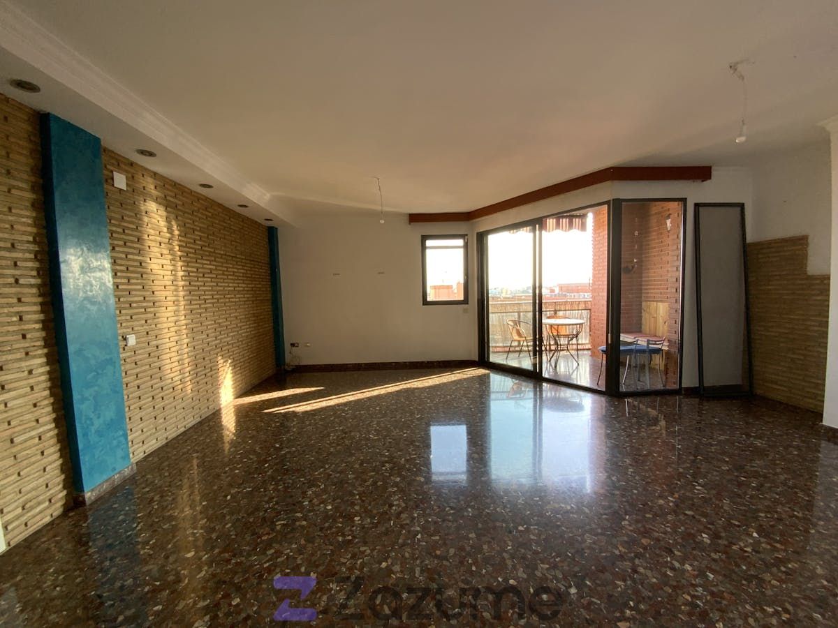 Living room of Duplex to rent in Burjassot  with Air Conditioner, Heating and Parquet flooring
