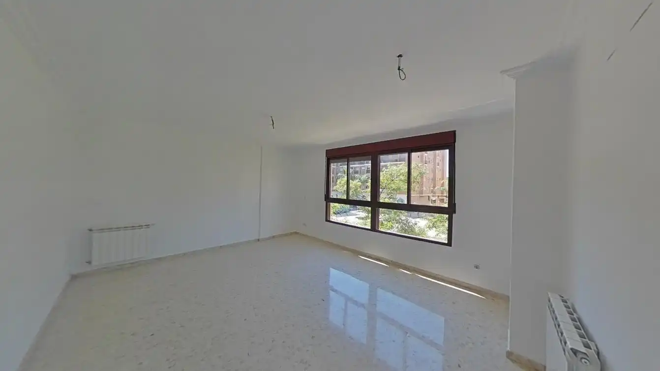 Piso con ascensor en venta en C/ Sant Valerià, imagen 5