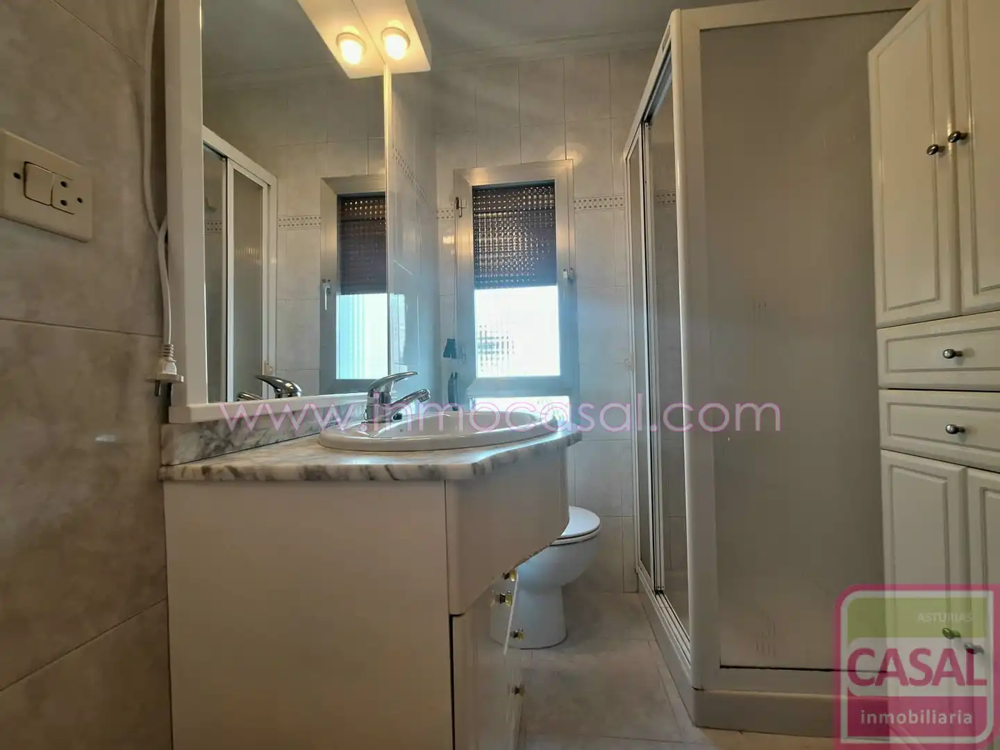 Baño de Piso de alquiler en Mieres (Asturias) con Calefacción y Amueblado