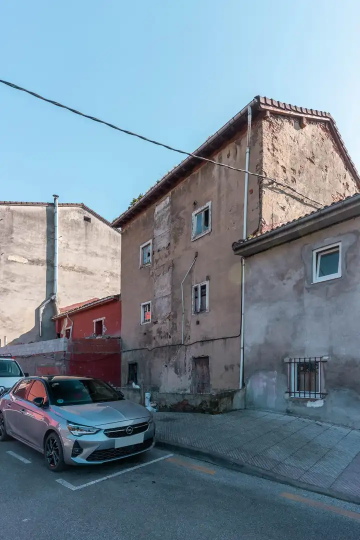 Houses for sale in Calle JAIME ALBERTI, 19, Sama