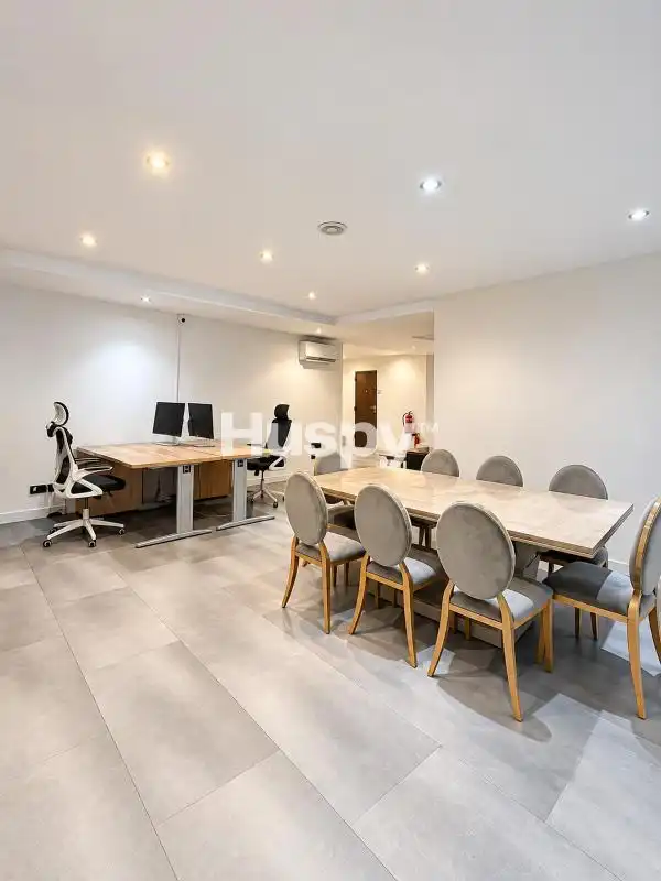Büro zum Verkauf in Estepona, Málaga