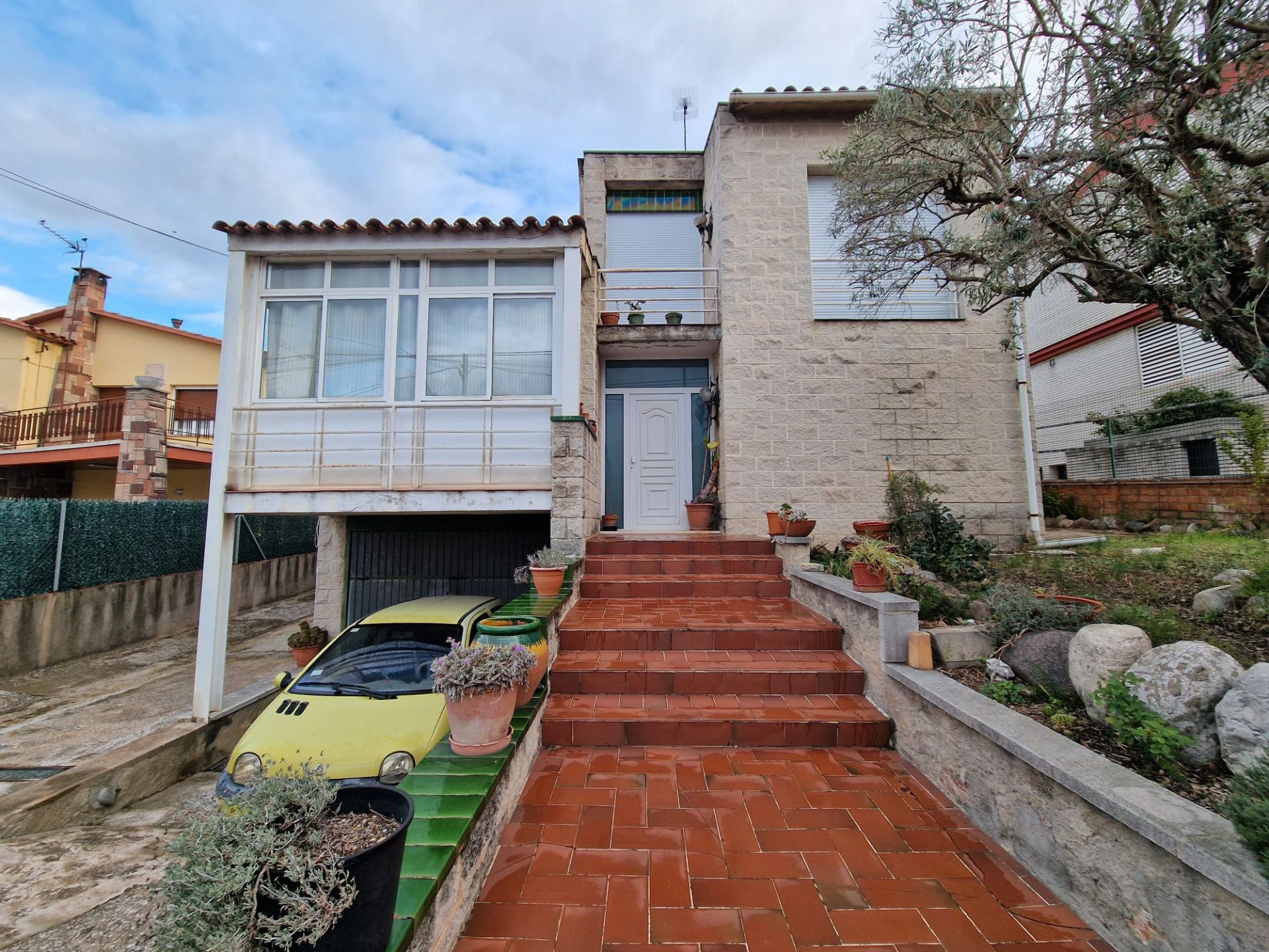 Exterior view of House or chalet for sale in Montmeló  with Heating and Private garden