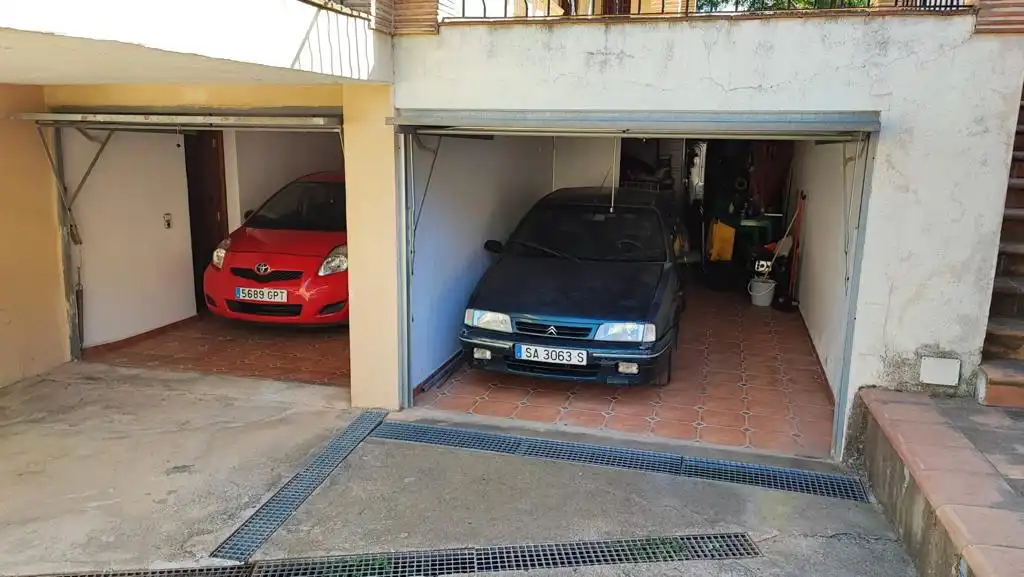 Parking de Casa o chalet en venta en Oliva con Jardín privado, Terraza y Amueblado