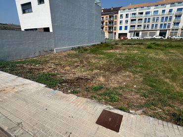 Terreno residencial en venta en Carrer Francesc Esteve Historiador 50