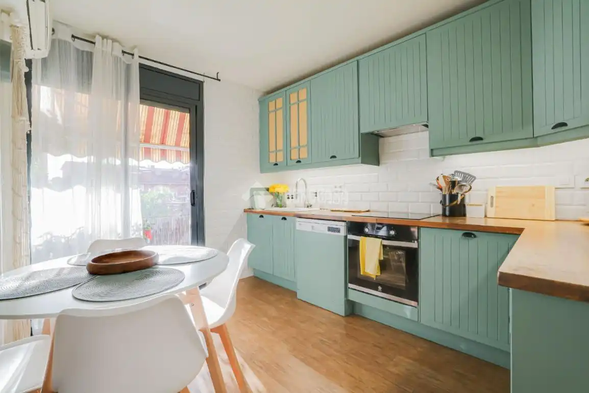 Kitchen of Flat for sale in Ripollet  with Air Conditioner, Heating and Terrace