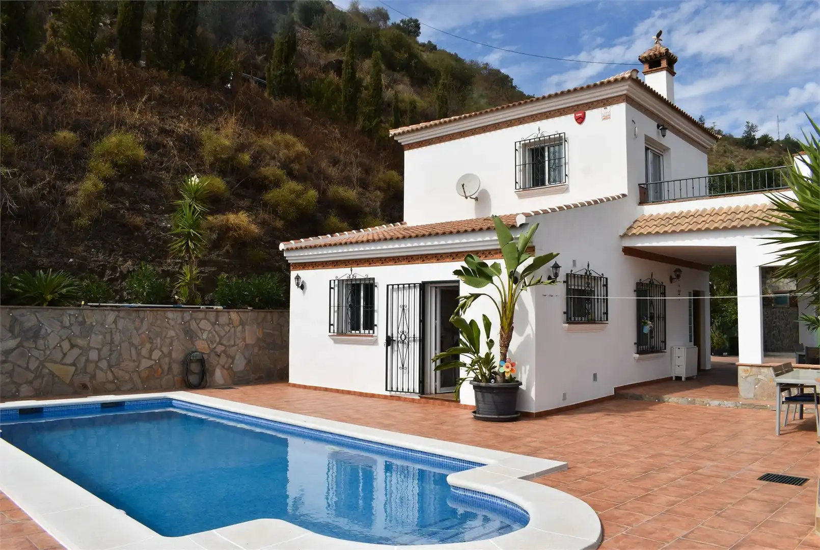 Casa amb piscina en venda a Arenas