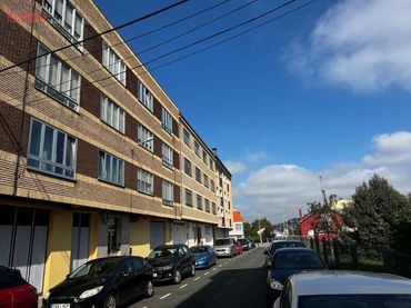 Pis en venda a carballo calero