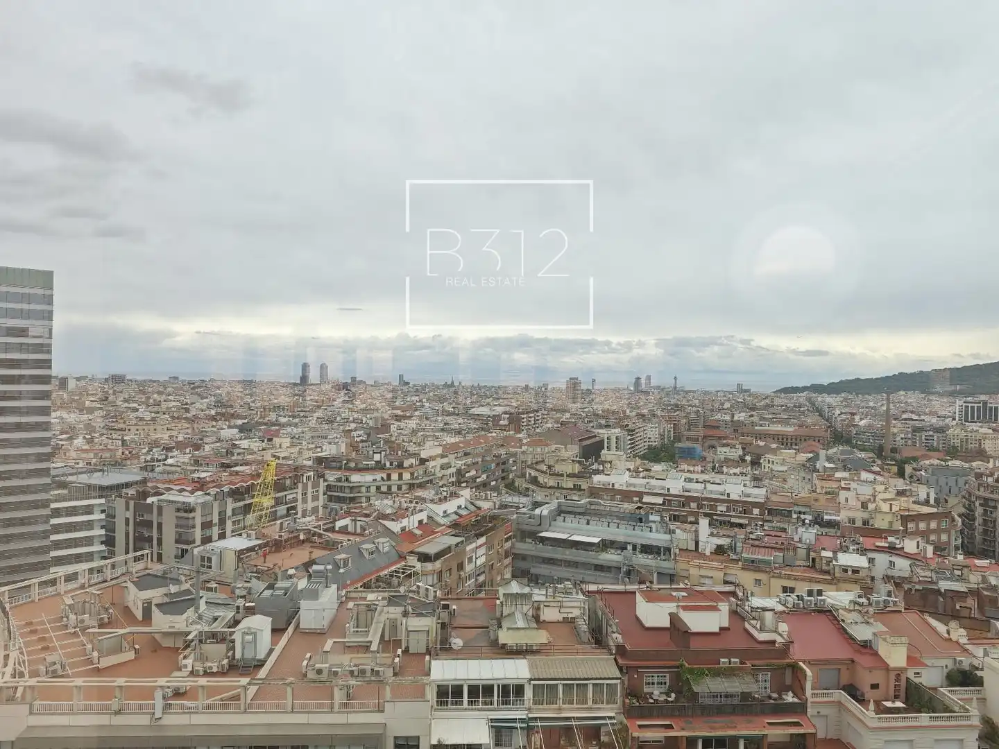 Bedroom of Office for rent in Barcelona  with Air Conditioner and Heating