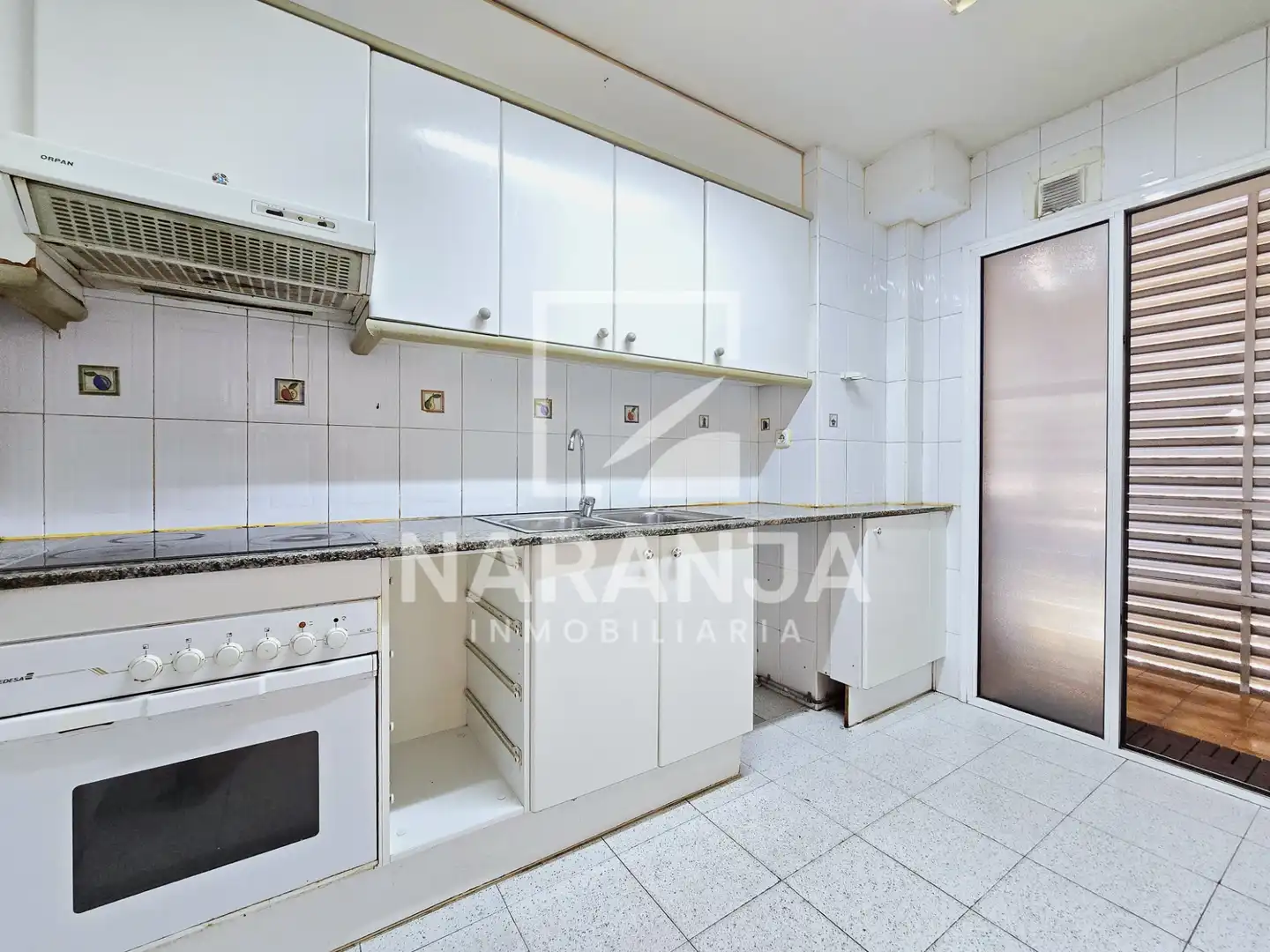 Küche von Wohnung zum Verkauf in Mollet del Vallès mit Balkon und Gemeinschaftspool