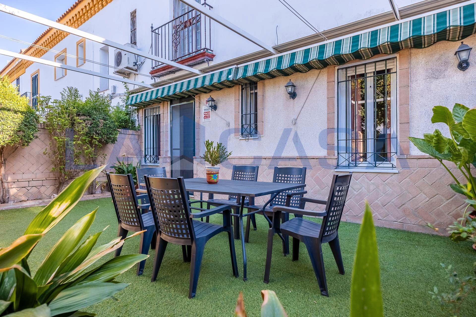 Planta baja for sale in Calle Almotamid, Ciudad Jardín