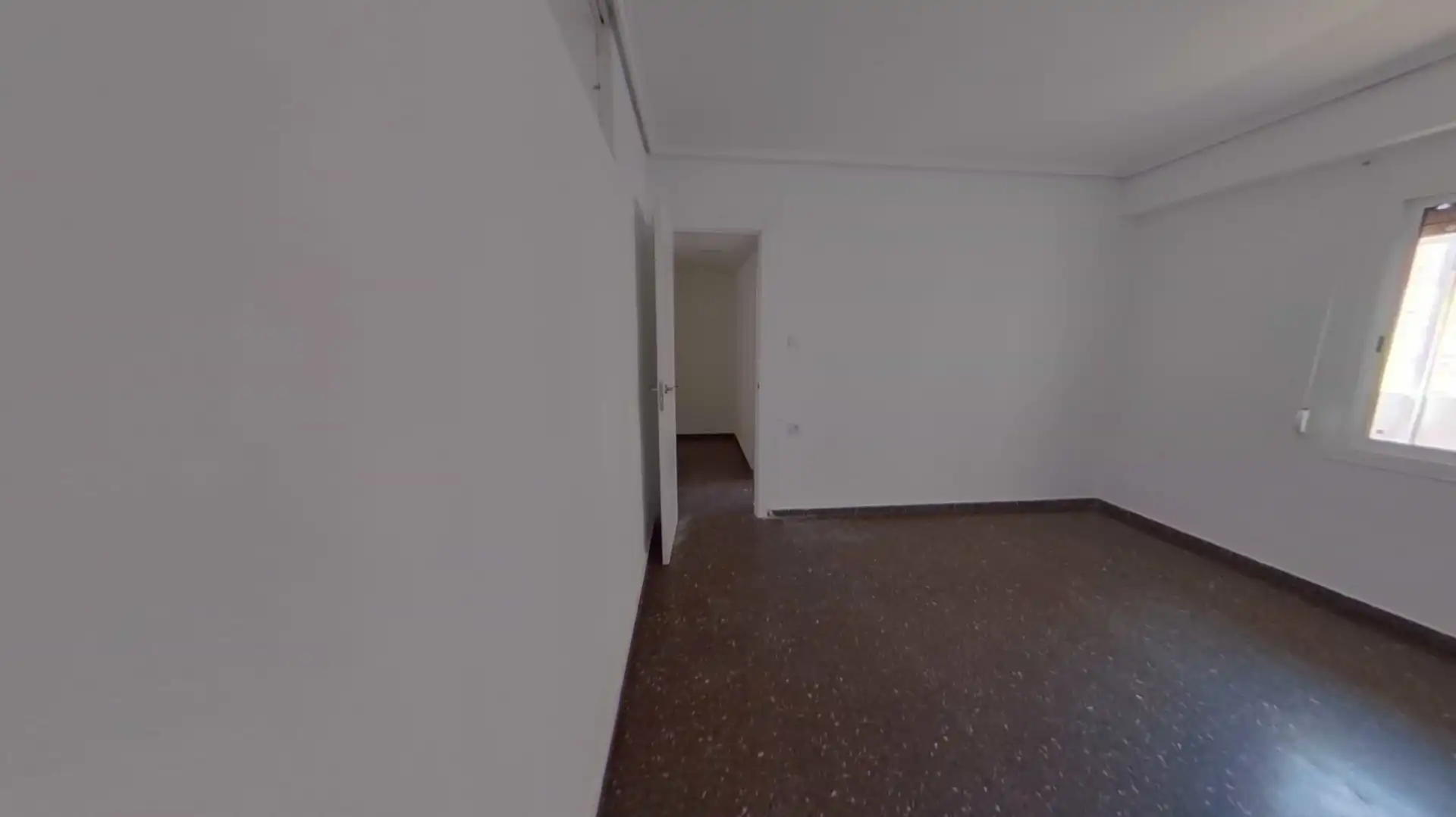 Flat for sale in Valencia  with Balcony