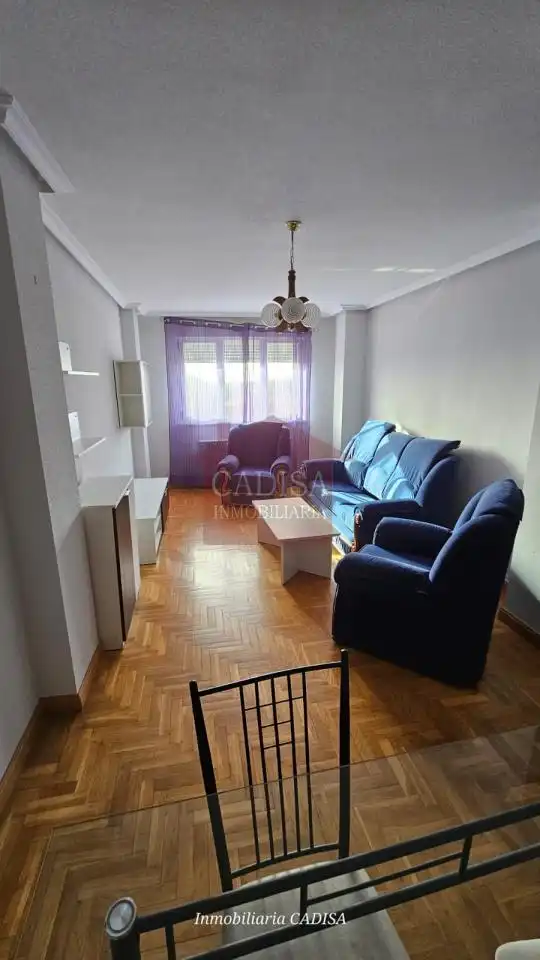 Sala d'estar de Pis en venda en Villares de la Reina amb Calefacció i Moblat