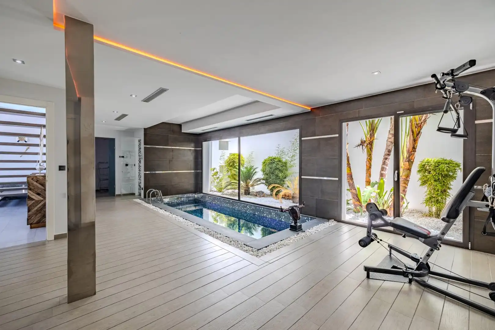 Swimming pool of Houses for sale in Jávea / Xàbia  with Air Conditioner, Heating and Private garden