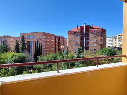 Vista exterior de Pis en venda en Cáceres Capital amb Terrassa i Balcó