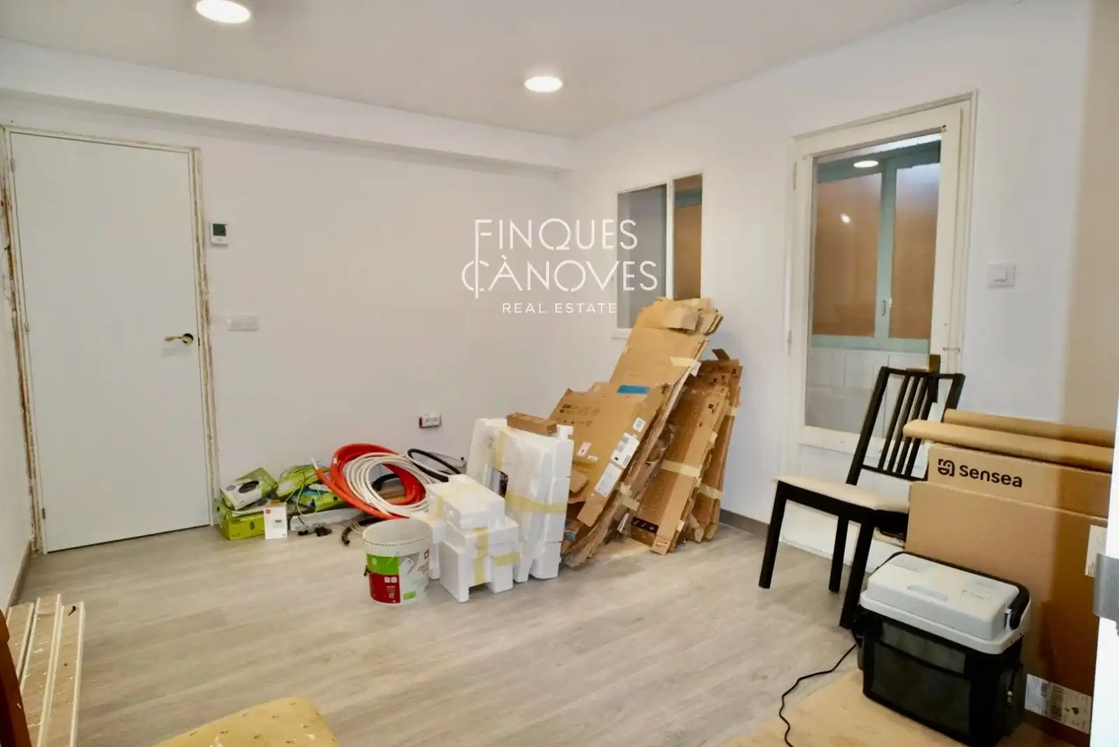 Wohnzimmer von Dachboden zum Verkauf in Girona mit Heizung, Terrasse und Abstellraum