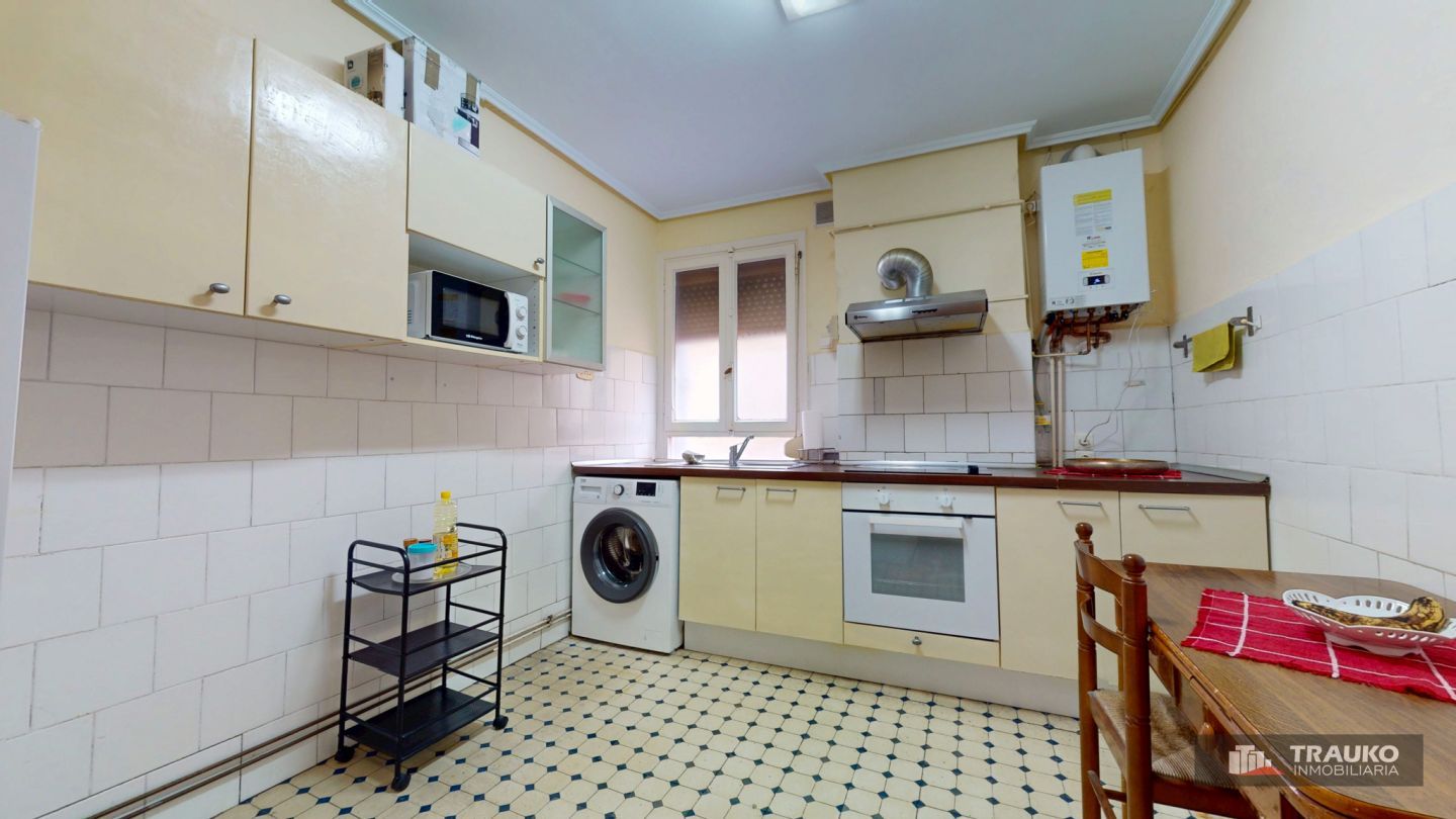 Kitchen of Flat for sale in Bilbao   with Heating and Balcony