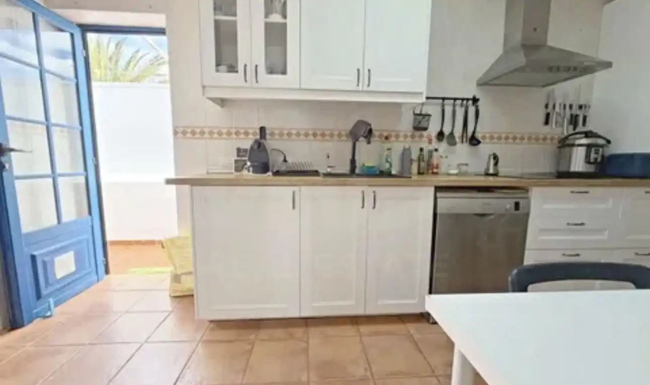 Cocina de Casa adosada en venta en Yaiza con Calefacción, Terraza y Piscina