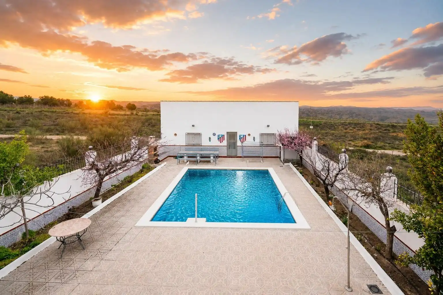 Piscina de Casa o xalet en venda en Guadix