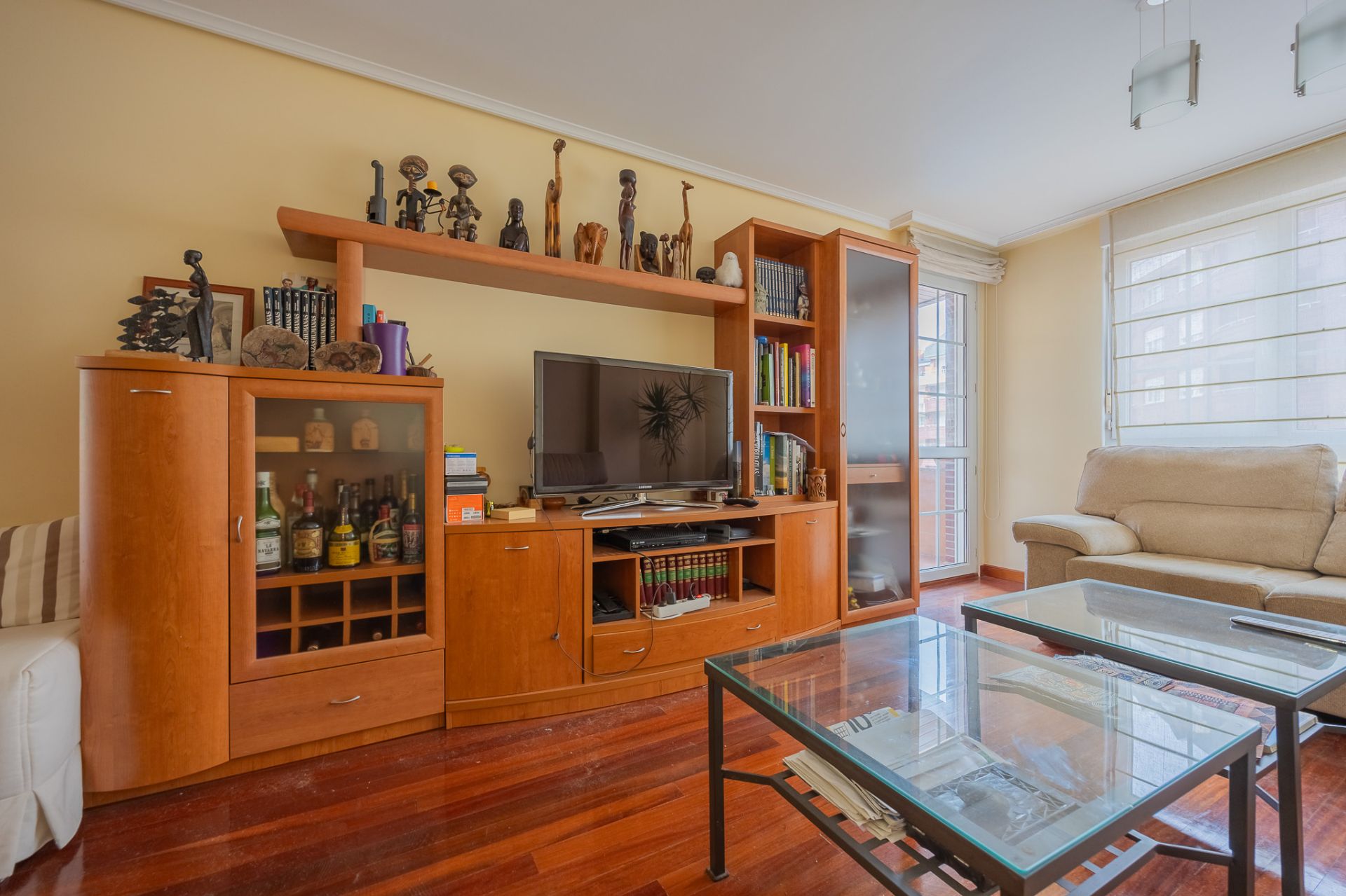 Living room of Flat for sale in Castro-Urdiales  with Heating, Furnished and Balcony