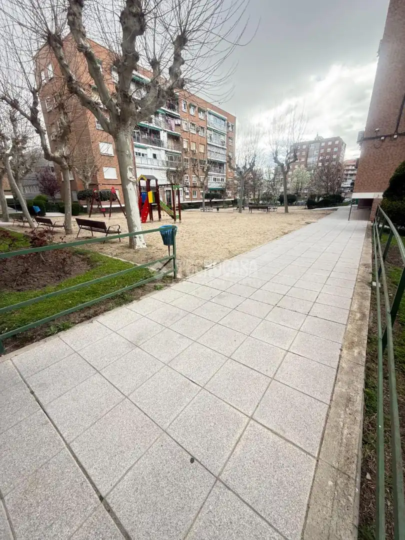 Vista exterior de Piso en venta en Madrid con Aire acondicionado, Calefacción y Terraza