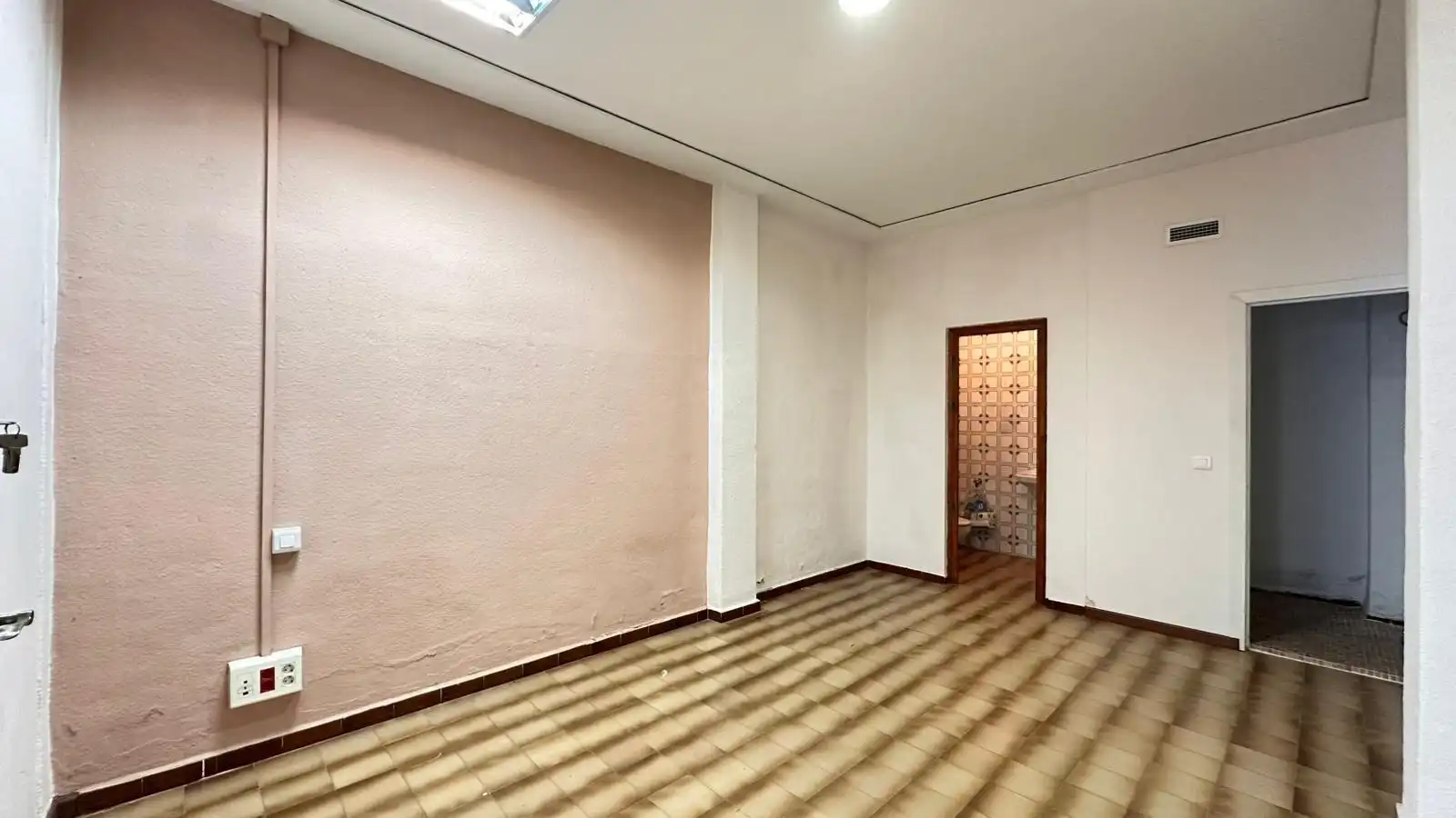 Gewerbefläche zum Verkauf in Calle del Farmacéutico Trullenque, imagen 7