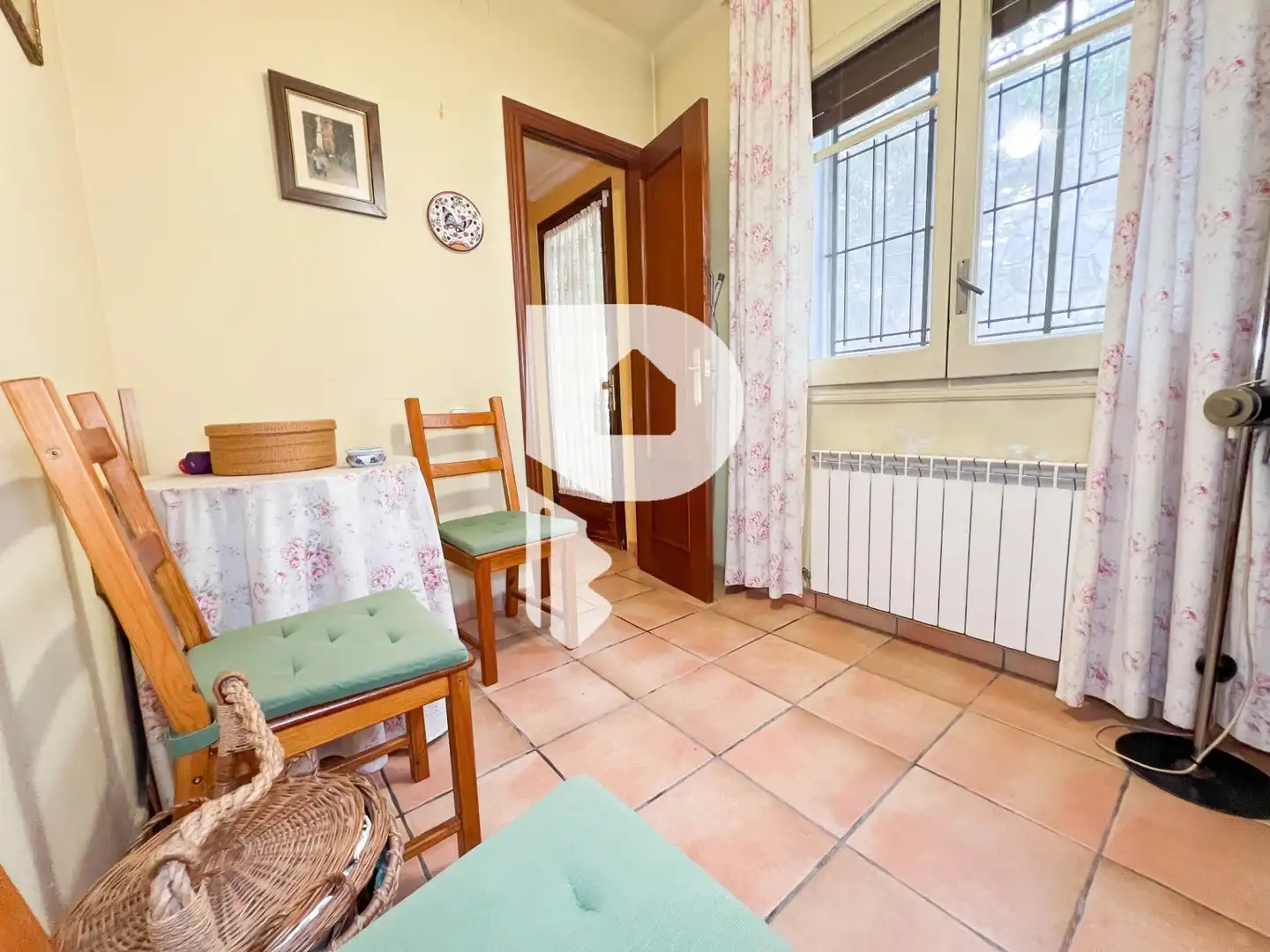 Cuina de Casa o xalet en venda en Vallirana amb Calefacció, Jardí privat i Terrassa