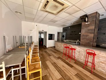 Locale commerciale in affitto a mossen vicent valero 5