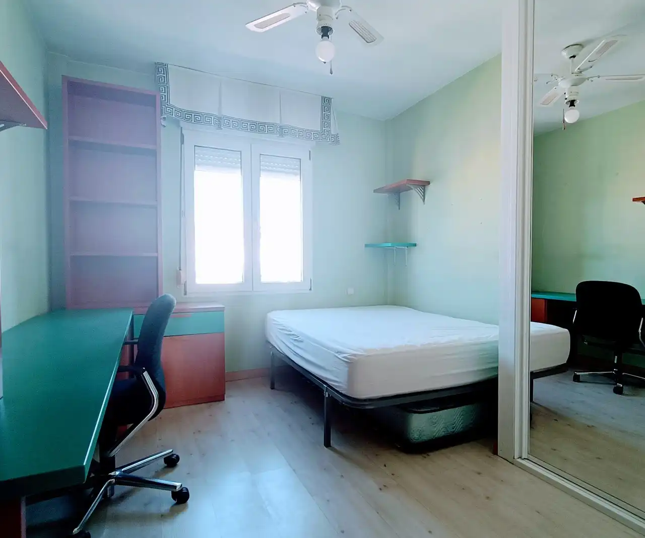 Habitación de Piso de alquiler en Madrid con Aire acondicionado, Calefacción y Amueblado