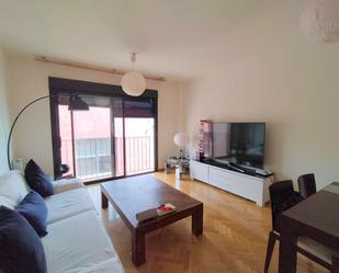 Sala d'estar de Apartament en venda en  Madrid Capital amb Aire condicionat