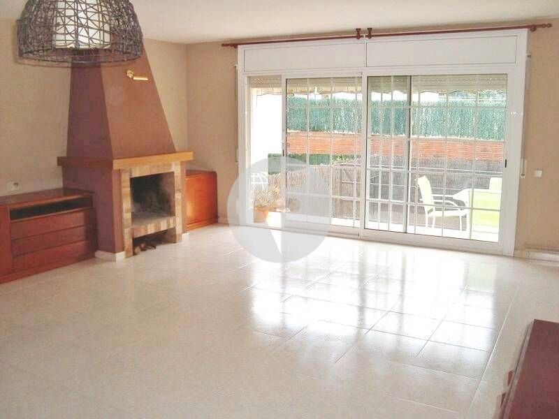 Living room of Single-family semi-detached for sale in Llinars del Vallès  with Heating