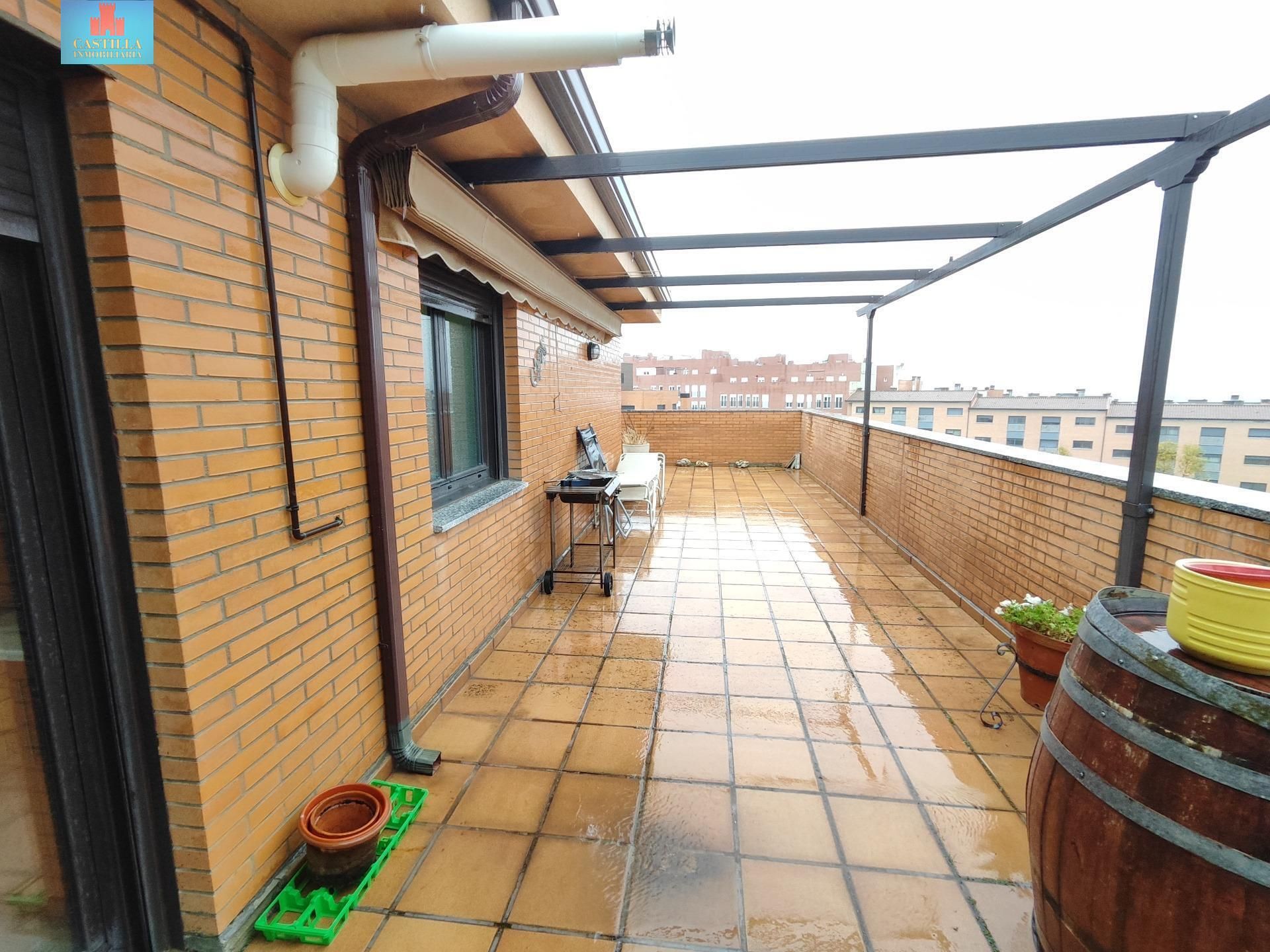 Terrassa de Àtic en venda en Ávila Capital amb Calefacció, Jardí privat i Terrassa