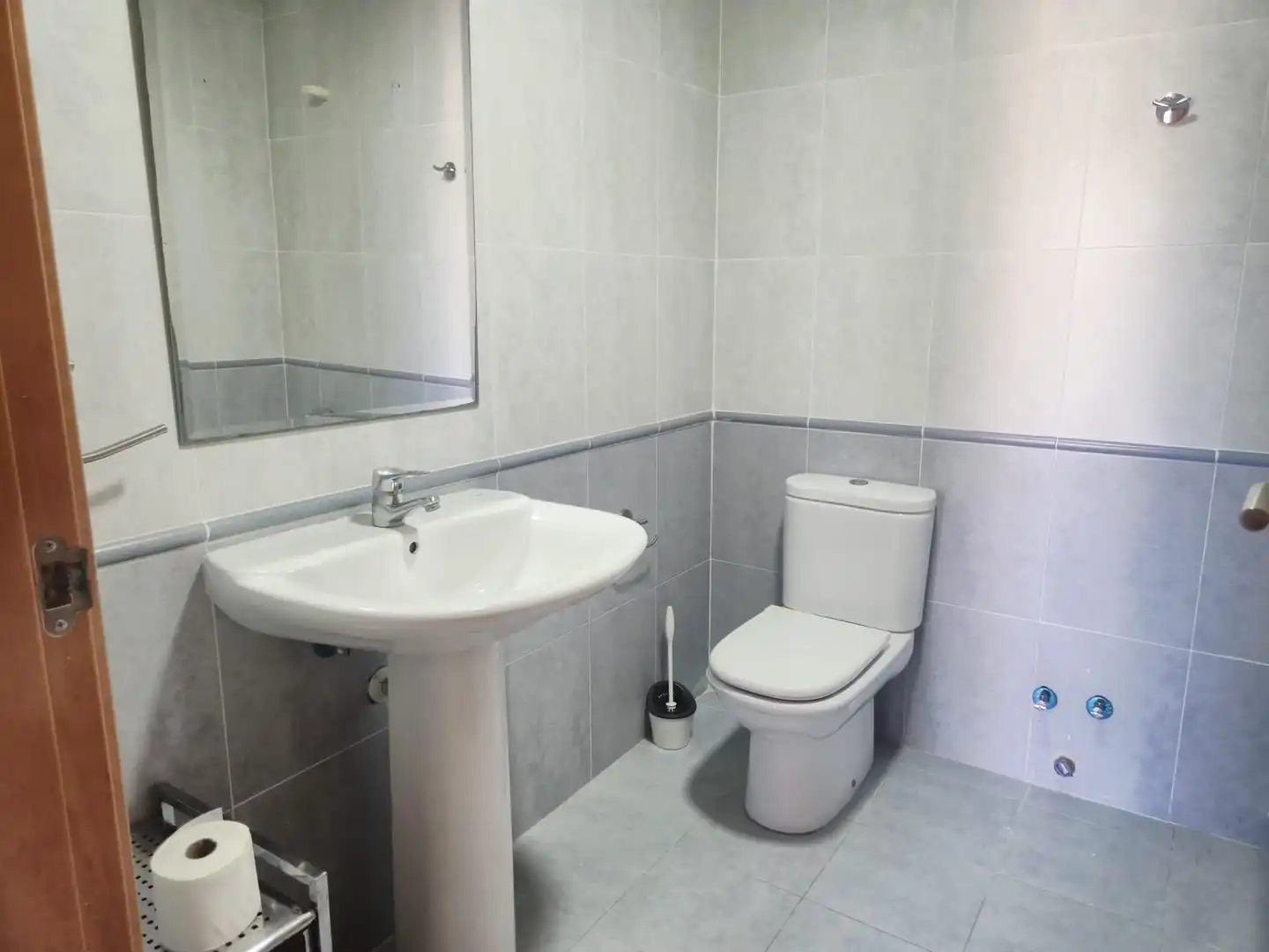 Baño de Piso de alquiler en Aldaia con Aire acondicionado, Trastero y Piscina comunitaria