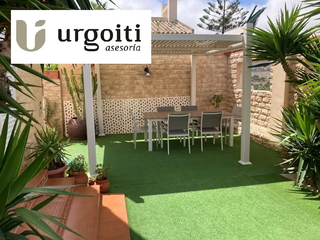 Terraza de Casa adosada en venta en Melilla con Aire acondicionado, Parquet y Terraza