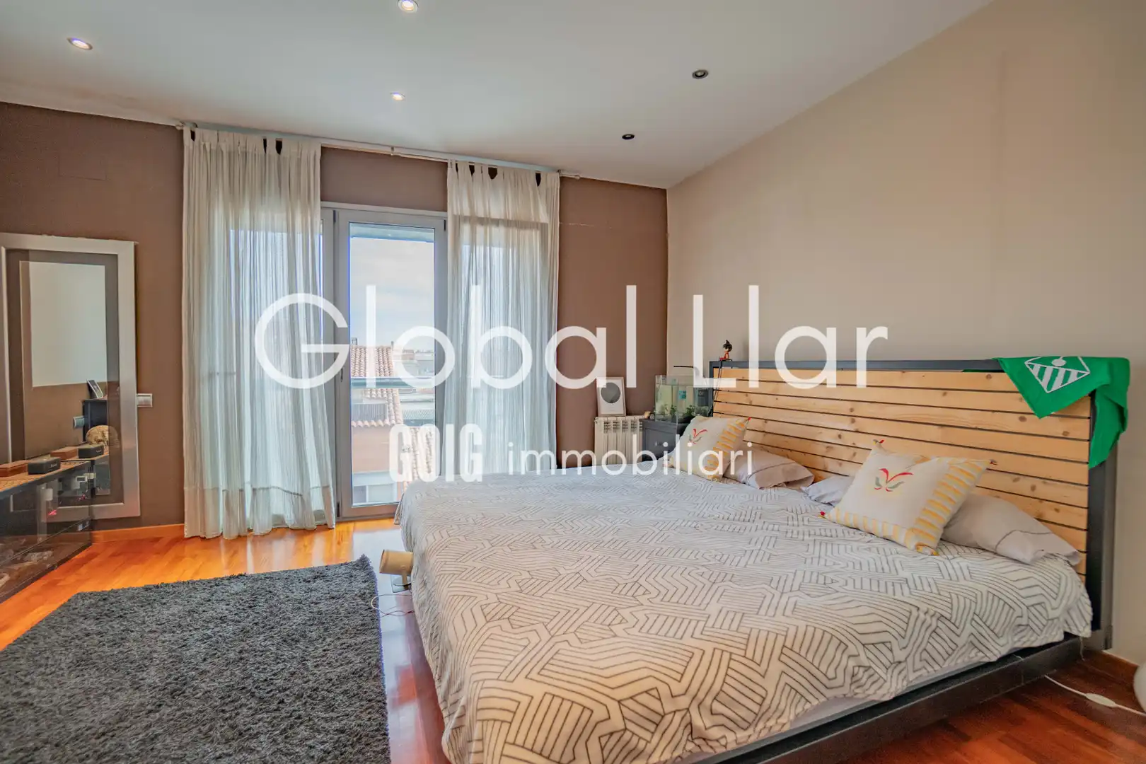 Detached homes for sale in Carrer de Joanot Martorell, Gràcia