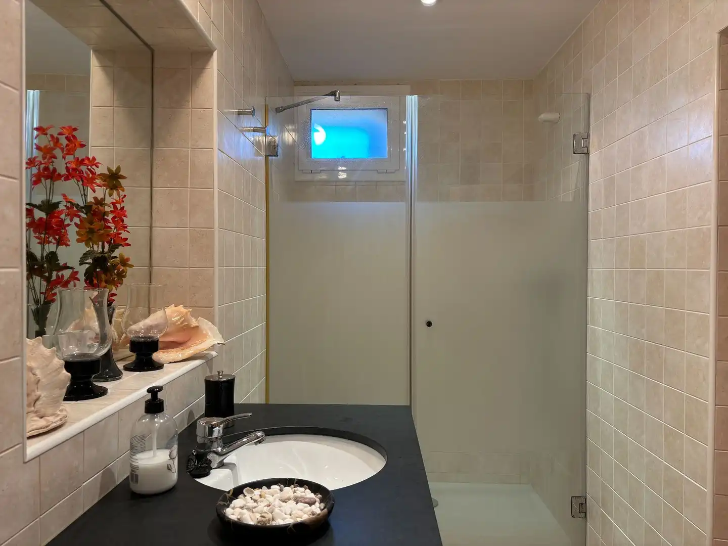 Baño de Finca rústica en venta en Madremanya con Calefacción, Terraza y Trastero