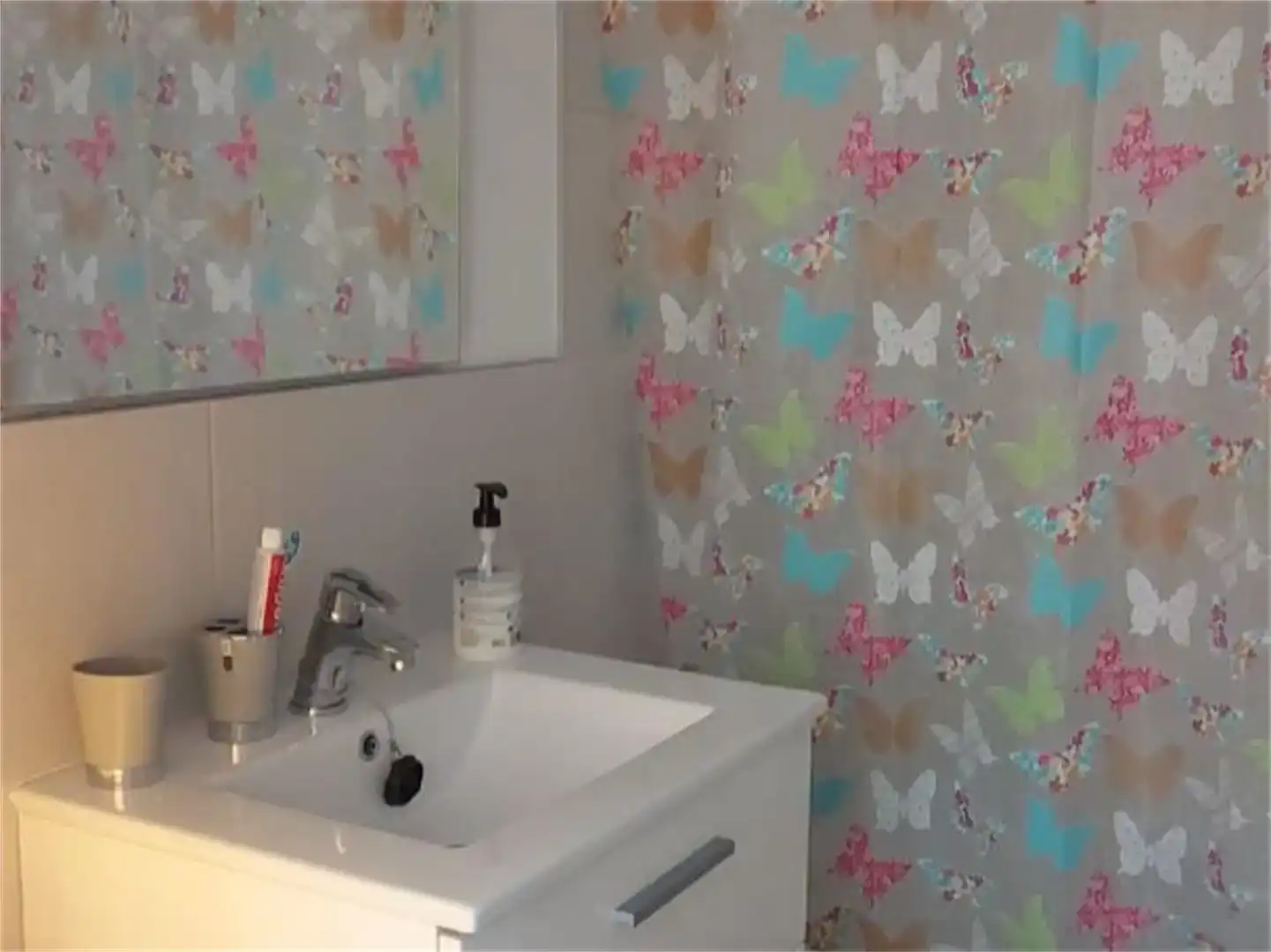 Bathroom of Apartments for rent in Rota  with Air Conditioner, Private garden and Swimming Pool
