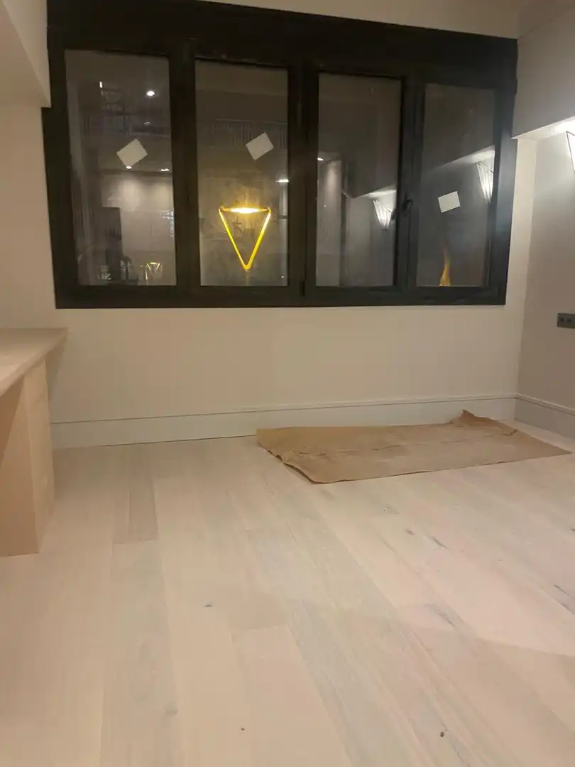 Office for sale in Barcelona  with Air Conditioner and Heating