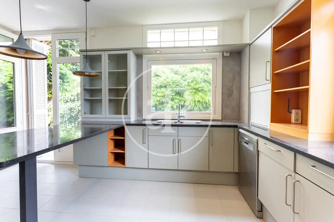 Cocina de Casa o chalet de alquiler en Barcelona con Aire acondicionado, Calefacción y Terraza
