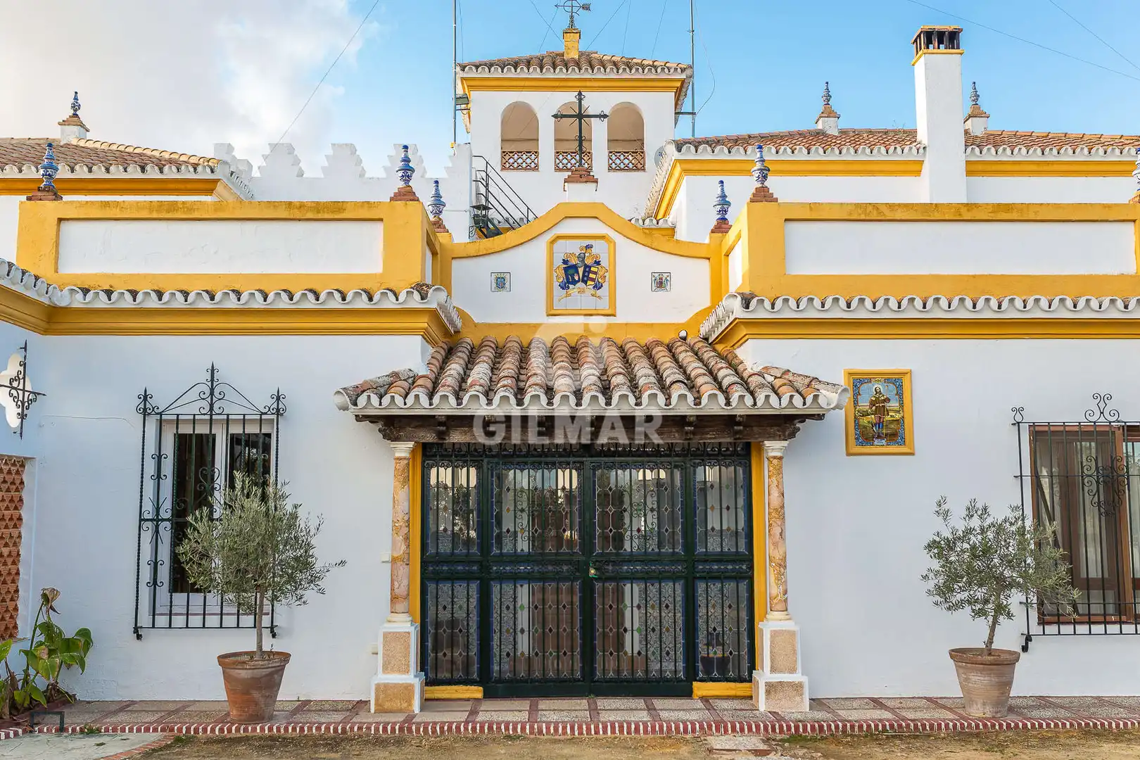 Vista exterior de Casa o chalet en venta en Marchena con Calefacción, Jardín privado y Piscina